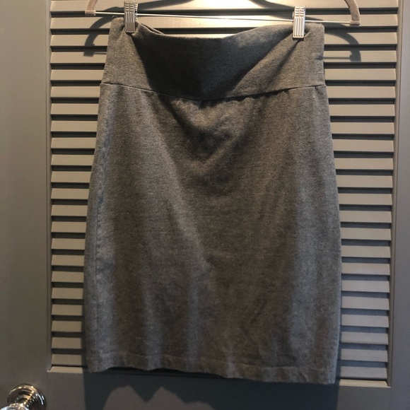 Short Knit Skirt - Picture 1 of 1